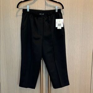 Kim Rogers Black Elastic Waist Capris